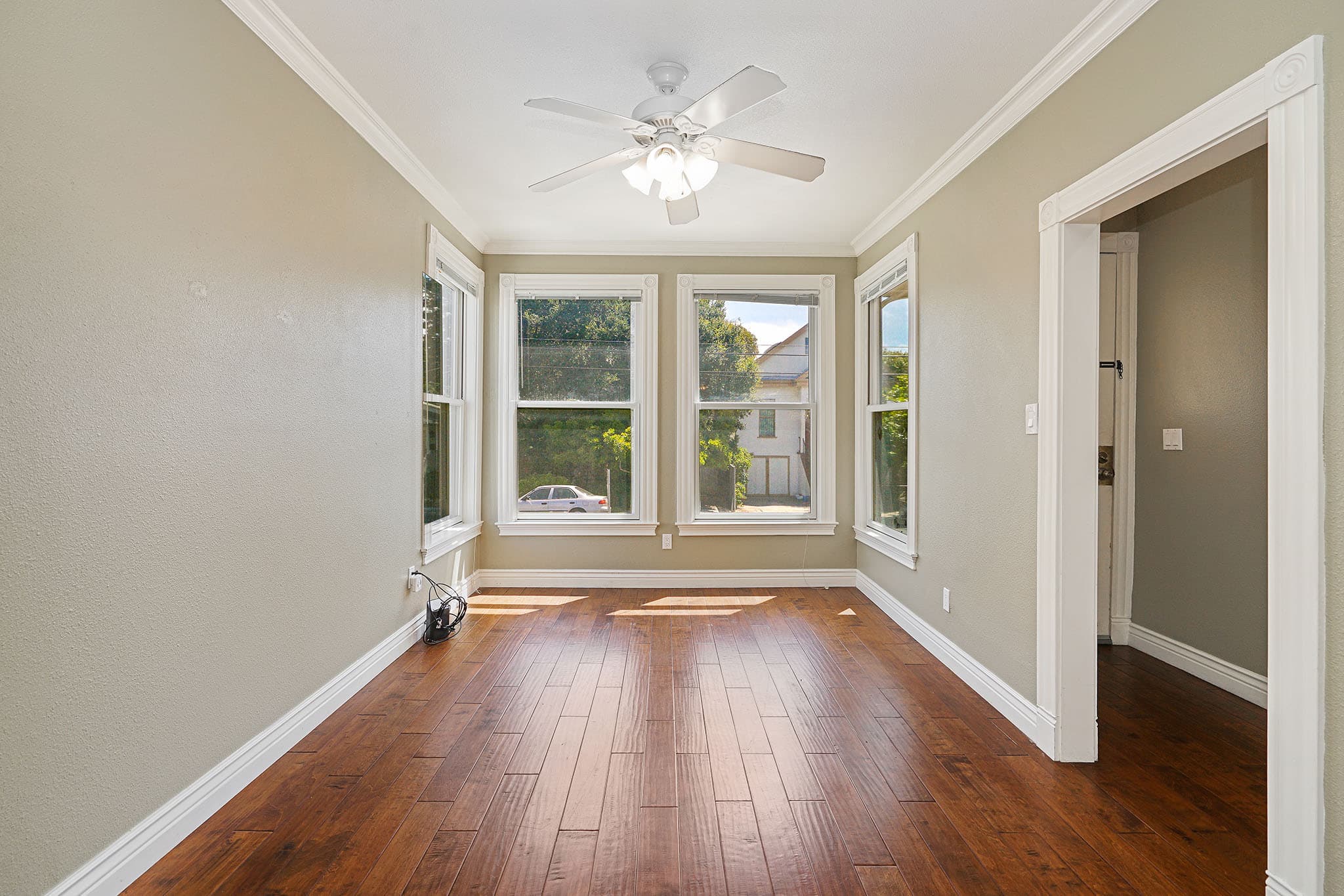 5553 Vallejo Street - 8442054b947742038009629e27957eba.jpg