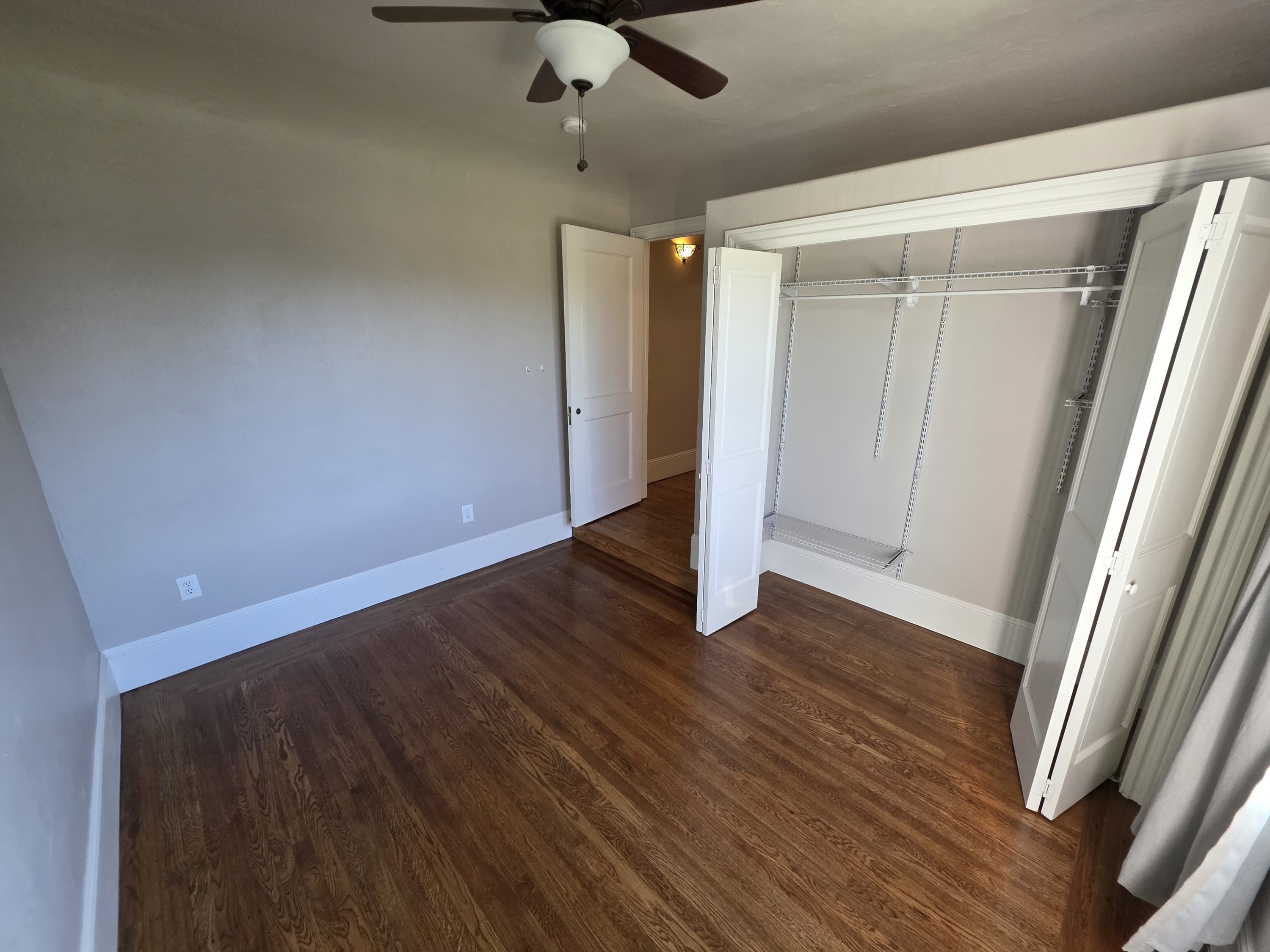 598 32nd Street - 939374252d5945d1adddeb6a6e95e321.jpg