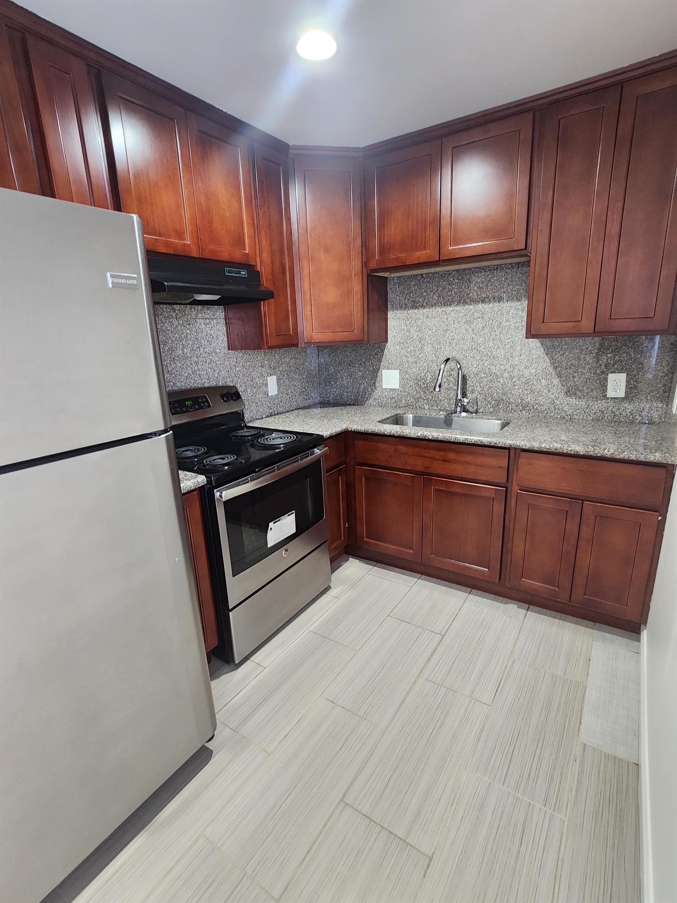 5312 McBryde Avenue - b777ea34ff284736b5212f2af8c54357.jpg
