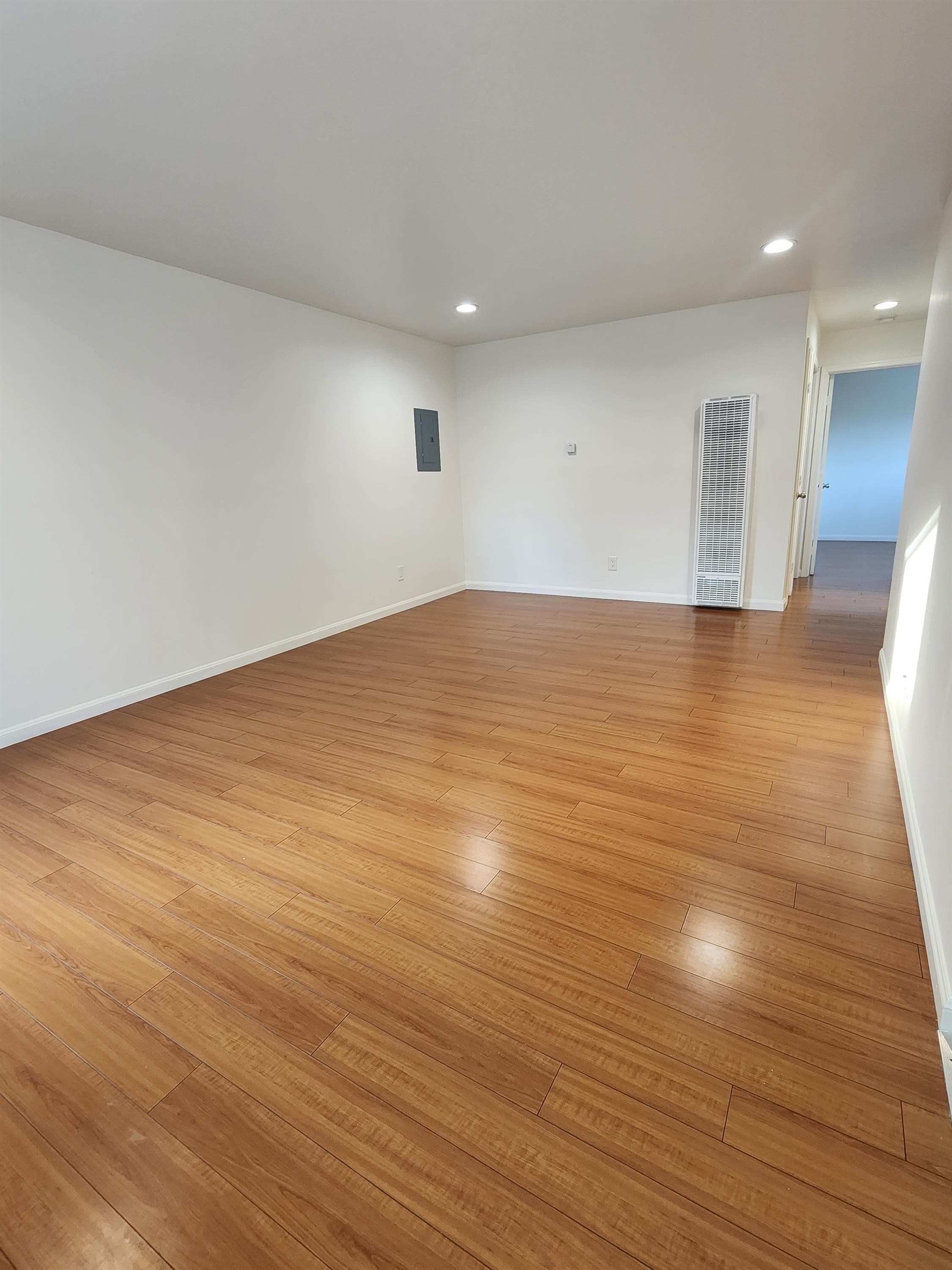 5312 McBryde Avenue - ad0c9bd4099e47779c3d308152fb8b48.jpg